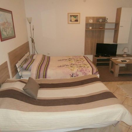 Apartment Gabi Labin  Buitenkant foto