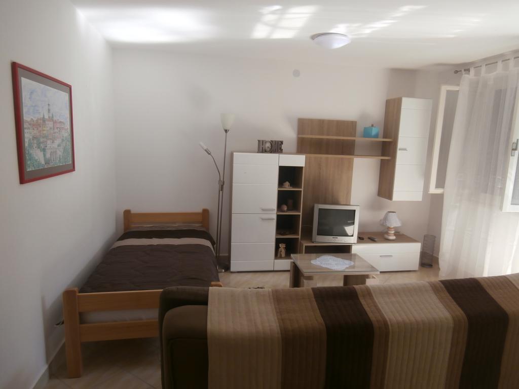 Apartment Gabi Labin  Buitenkant foto