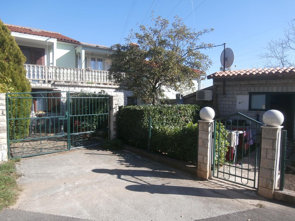 Apartment Gabi Labin  Buitenkant foto