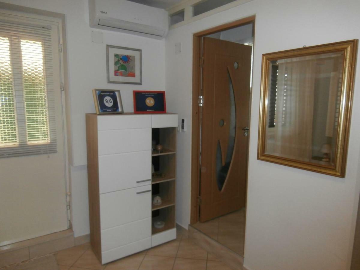 Apartment Gabi Labin  Buitenkant foto