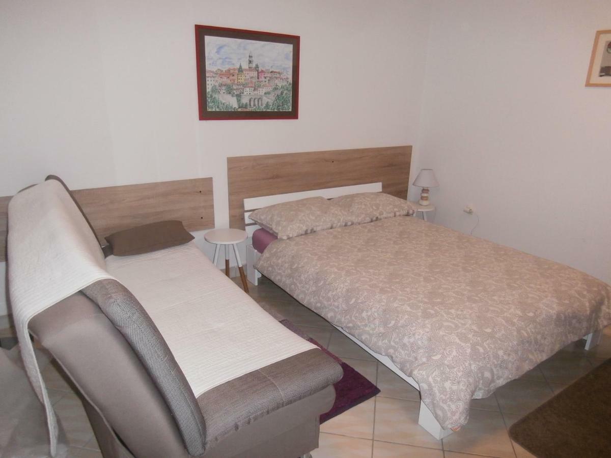 Apartment Gabi Labin  Buitenkant foto