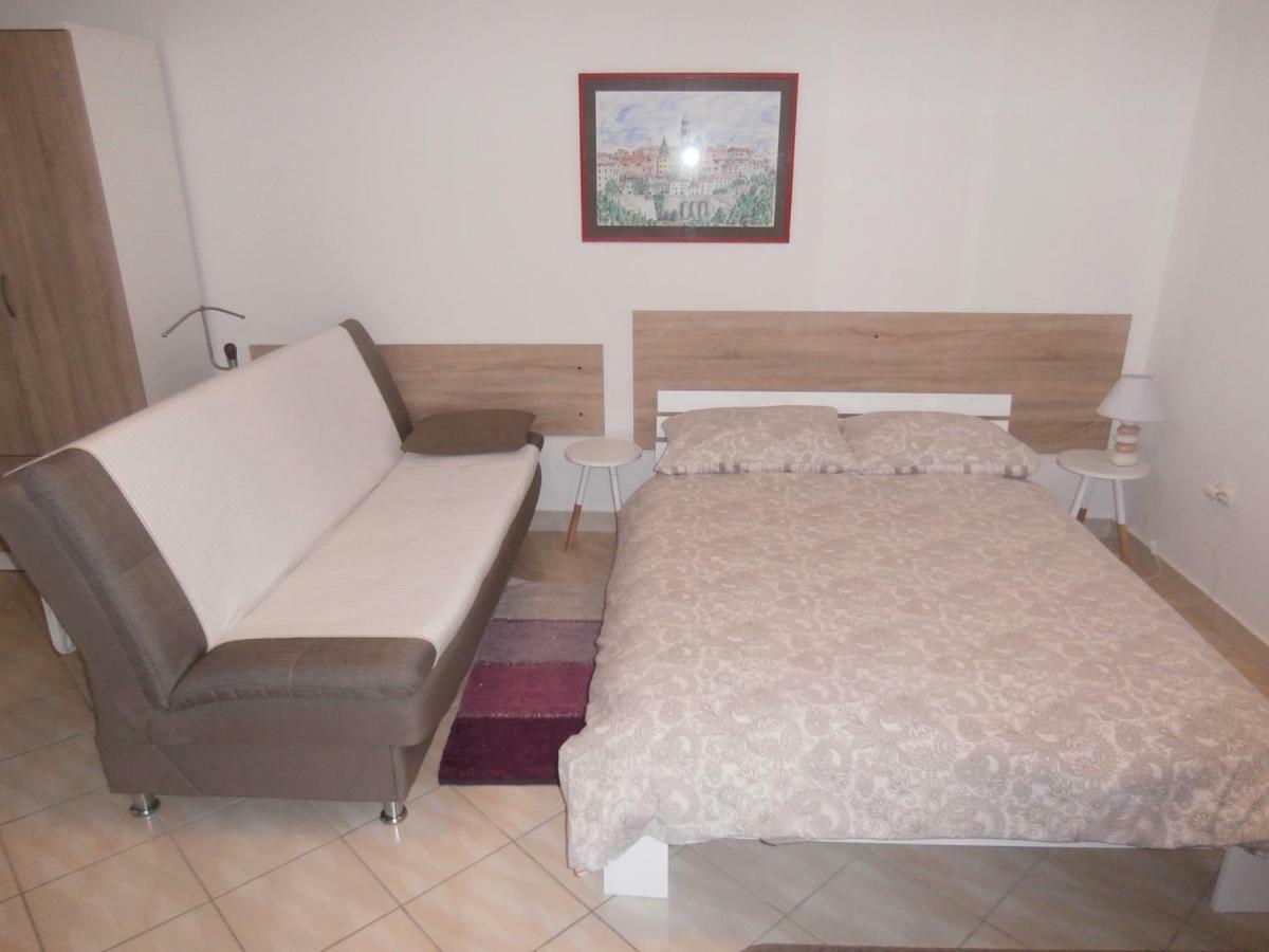 Apartment Gabi Labin  Buitenkant foto